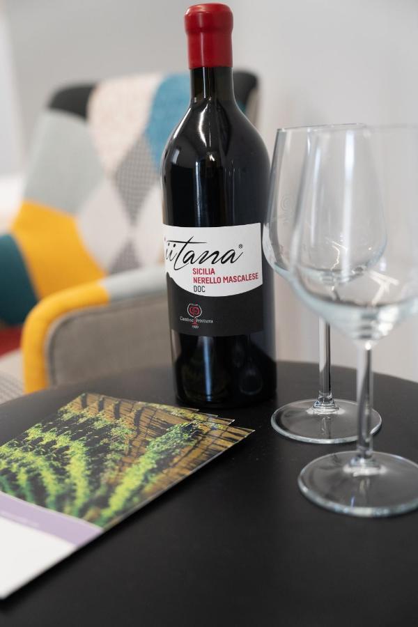 Iitana Luxury Apartment - Fronte Mare Con Vasca Idromassaggio CTA Exteriör bild