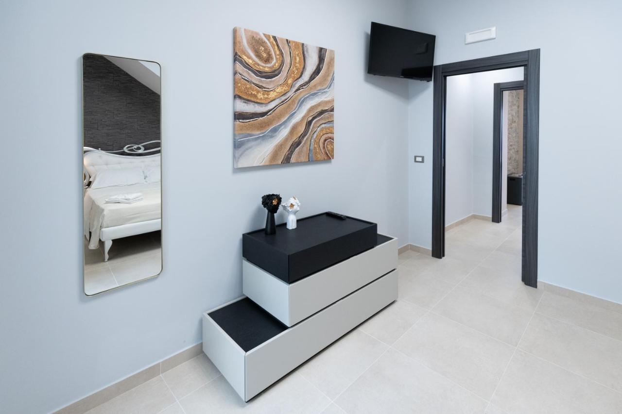 Iitana Luxury Apartment - Fronte Mare Con Vasca Idromassaggio CTA Exteriör bild