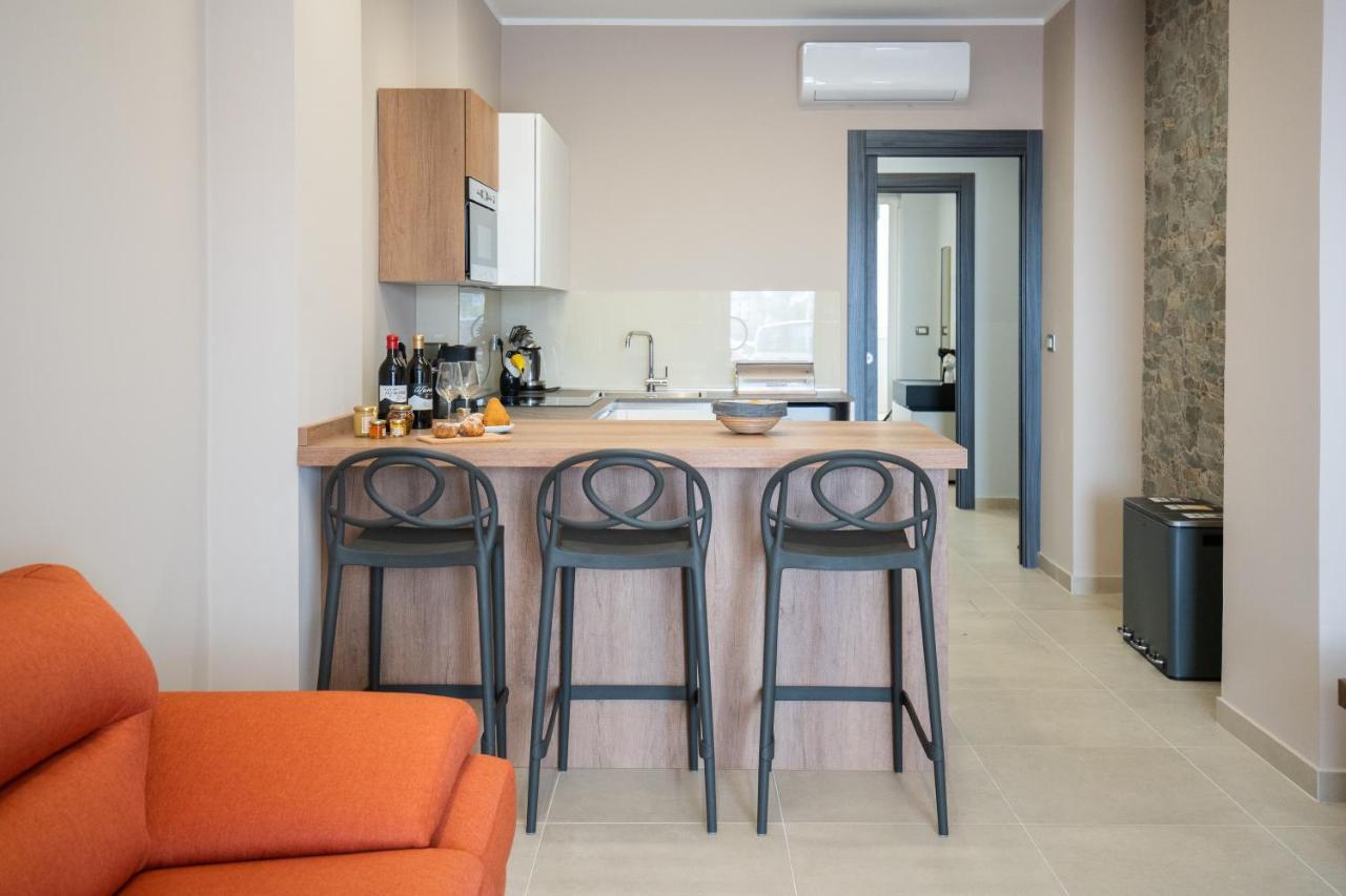 Iitana Luxury Apartment - Fronte Mare Con Vasca Idromassaggio CTA Exteriör bild