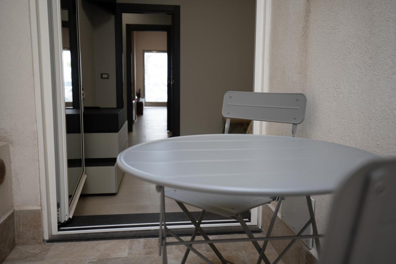Iitana Luxury Apartment - Fronte Mare Con Vasca Idromassaggio CTA Exteriör bild