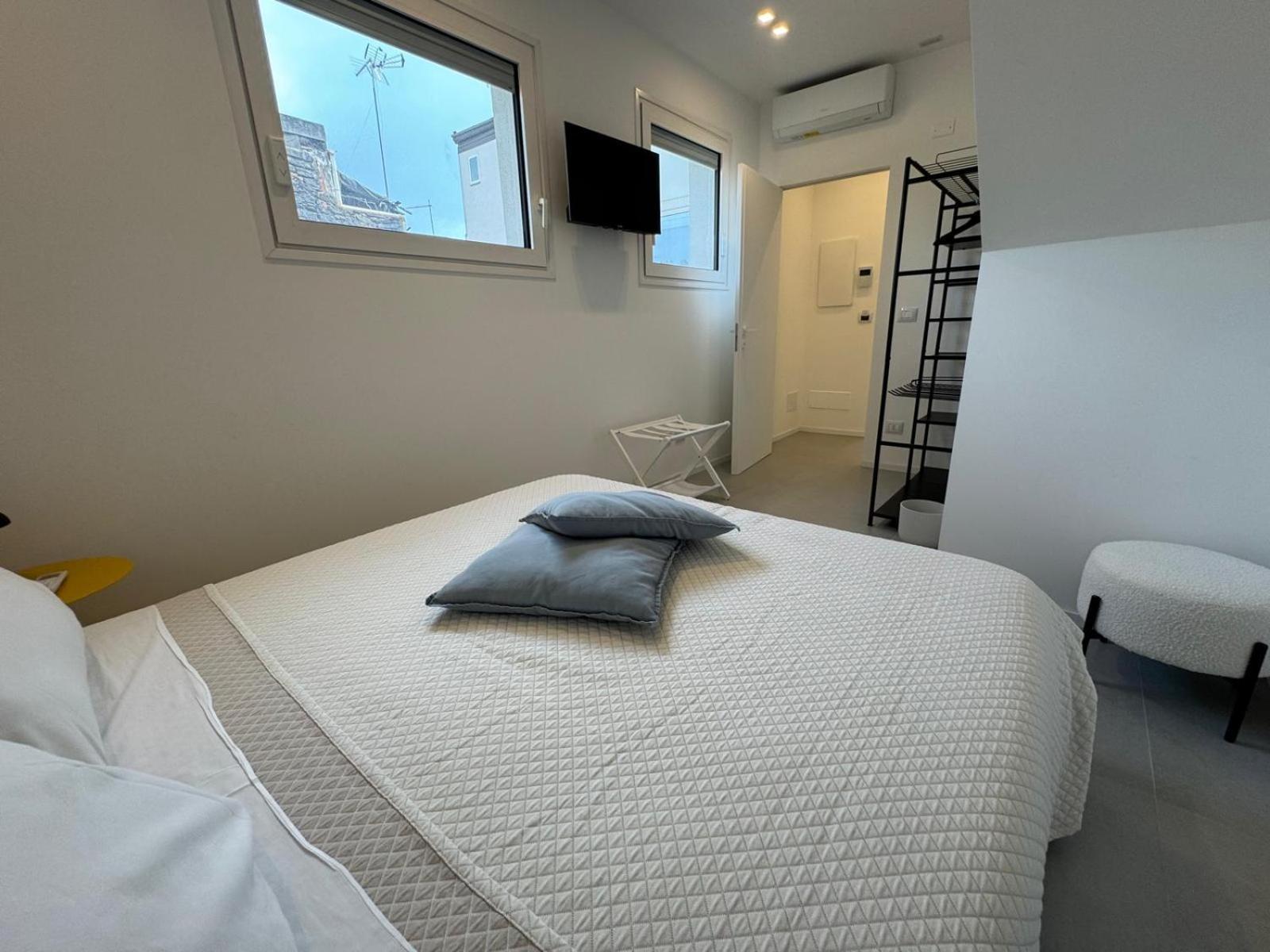 Iitana Luxury Apartment - Fronte Mare Con Vasca Idromassaggio CTA Exteriör bild